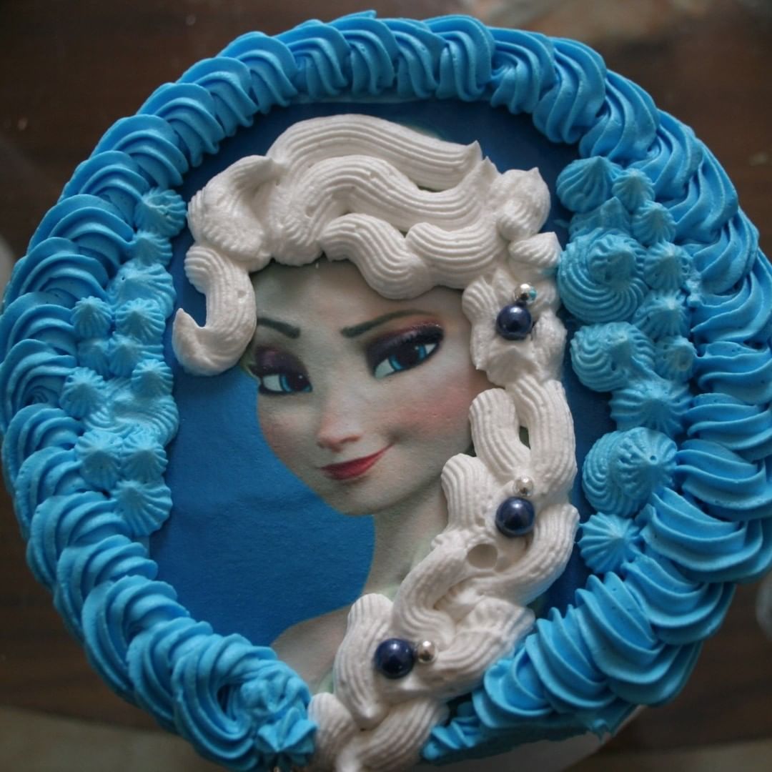Elsa Theme Cake